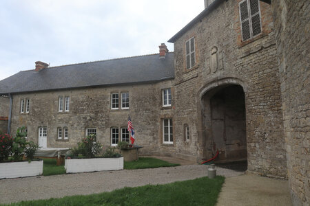 20220915 De Utah Beach à Sainte-Mère-Eglise, IMG_4172 Le château de la Berterie, Haudienville