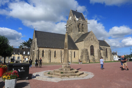 20220915 De Utah Beach à Sainte-Mère-Eglise, IMG_4221 Eglise Notre-Dame-de-l’Assomption, Saint-Mère-Eglise