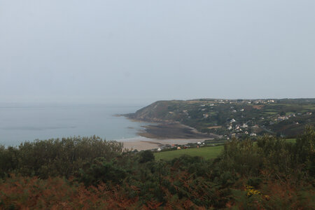 2023_09_08 Des Pieux à Barneville-Carteret, IMG_5284 Le cap de Flamanville vu depuis la Roche à Coucou