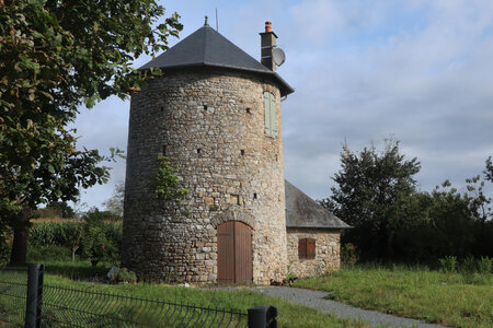 2023_09_11 De Saint-Germain-sur-Ay à Pirou-Pont, IMG_5428 Le Moulin à Vent de Marigny, Lessay