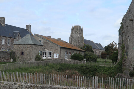 2023 09 13 d'Agon-Coutainville à Montmartin-sur-Mer, IMG_5557 L’église fortifiée de Regnéville