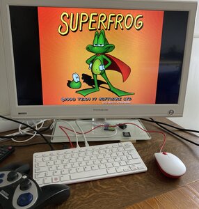 Amiga Pi400 Pi500, PS : merci pour les yeux, l'image est nette en HDMI (contrairement aux anciens Amiga via péritel)