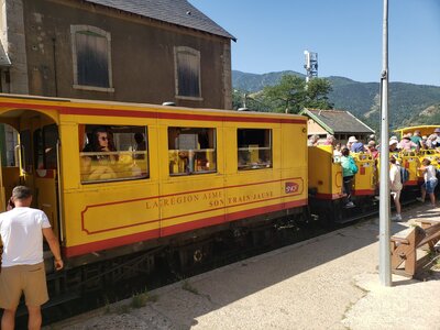 occitanie (licence creative commons 4.0 : by-sa), train jaune - 02