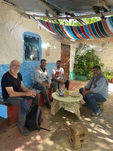 2024 Maroc, 04030 le thé après le travail