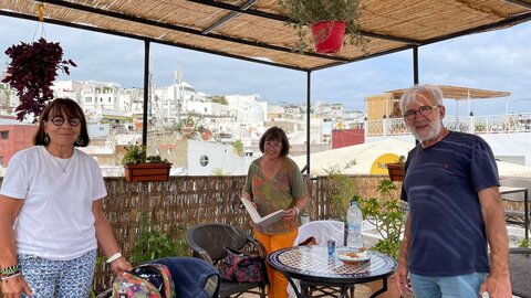 2024 Maroc, 15011 terrasse de Dar Rif Kebdani avec les aquarellistes