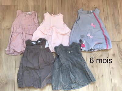 Vente vêtements enfant, 5D5A941C-D12D-4F77-92E2-3DF668DFC622