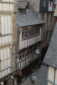 2023 09 20 Le Mont-Saint-Michel, IMG_5980 La Grande Rue depuis la tour de la Liberté