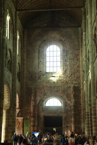 2023 09 20 Le Mont-Saint-Michel, IMG_6012 La nef de l’église abbatiale