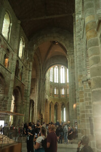 2023 09 20 Le Mont-Saint-Michel, IMG_6049 La nef de l’église abbatiale