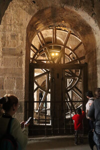 2023 09 20 Le Mont-Saint-Michel, IMG_6072 La grande roue de l’ossuaire