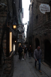 2023 09 21 Du Mont-Saint-Michel à Vivier-Sur-Mer, IMG_6111 La Grande Rue