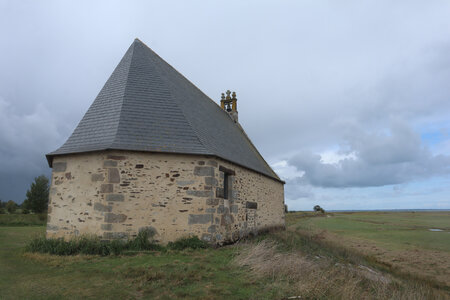 2023 09 21 Du Mont-Saint-Michel à Vivier-Sur-Mer, IMG_6163 La chapelle Sainte-Anne (1687)