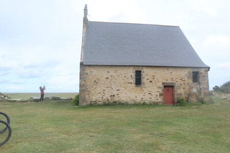 2023 09 21 Du Mont-Saint-Michel à Vivier-Sur-Mer, IMG_6166 La chapelle Sainte-Anne (1687)