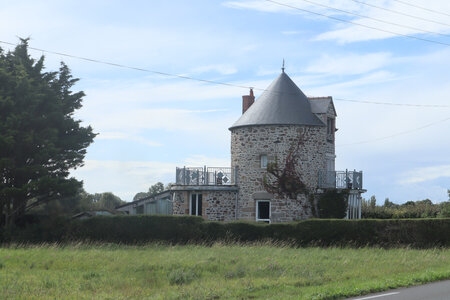 2023 09 21 Du Mont-Saint-Michel à Vivier-Sur-Mer, IMG_6187 Troisième moulin des Mondrins