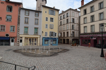 2024 09 01 Le-Puy-en-Velay, IMG_7136 Place du Marché Couvert