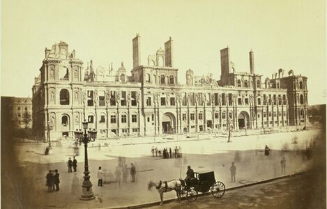 Généalogie en dilettante, ruines_de_lhotel_de_villebd-1000x640