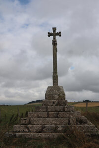 2024_09_04 De Chadernac (Le Brignon) à Langogne, IMG_7420 Croix près de Le Malzieu