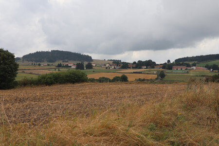 2024_09_04 De Chadernac (Le Brignon) à Langogne, IMG_7423 Le Mont Jaillet entre la croix et les Uffernets