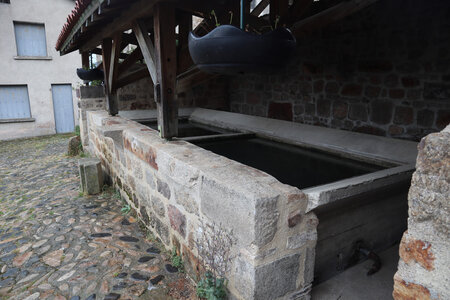 2024_09_04 De Chadernac (Le Brignon) à Langogne, IMG_7446 Le lavoir, Pradelles