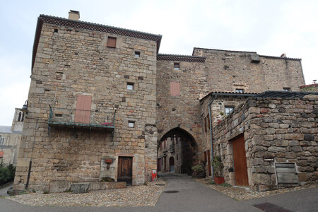 2024_09_04 De Chadernac (Le Brignon) à Langogne, IMG_7451 La porte de la rue Basse, Pradelles