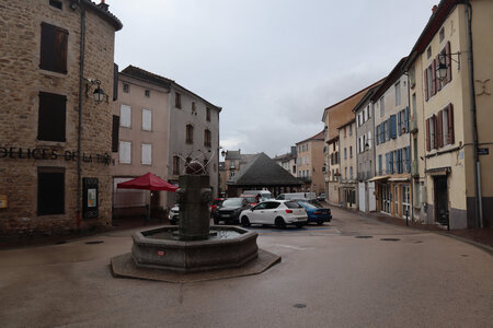 2024_09_05 De Langogne à La Bastide-Puylaurent, IMG_7478 La rue de la Halle, Langogne