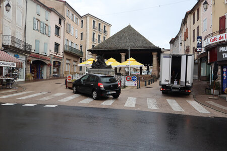 2024_09_05 De Langogne à La Bastide-Puylaurent, IMG_7481 La place de la Halle, Langogne