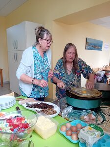  LANDEVENNEC Juillet 2024 --->Les Veillées-chansons en Bretagne Finistère : Album photos et vidéos de Christine, Claire, Claude, Francine, Marc, Marie, Monique, Sarah. Et des Veillées Partagées à Landévennec et à Tregarvan. , C1WhatsApp Image 2024-07-14 at 19.26.19  4 