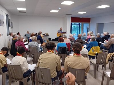  LANDEVENNEC Juillet 2024 --->Les Veillées-chansons en Bretagne Finistère : Album photos et vidéos de Christine, Claire, Claude, Francine, Marc, Marie, Monique, Sarah. Et des Veillées Partagées à Landévennec et à Tregarvan. , FWhatsApp Image 2024-07-15 at 23.13.32