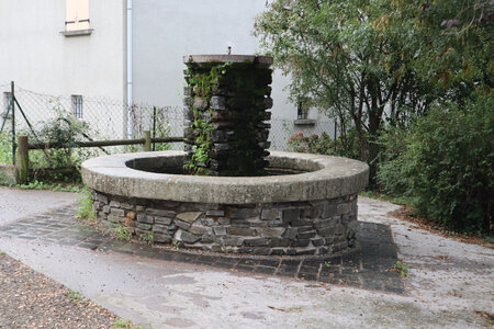 2024_09_08 De Villefort à Génolhac, IMG_7826 Saint-André-Capcèze, la fontaine de la mairie