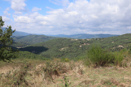 2024_09_09 De Génolhac aux Mènes, IMG_7960 Vue depuis le château de Portes