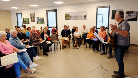  LANDEVENNEC Juillet 2024 --->Les Veillées-chansons en Bretagne Finistère : Album photos et vidéos de Christine, Claire, Claude, Francine, Marc, Marie, Monique, Sarah. Et des Veillées Partagées à Landévennec et à Tregarvan. , VLDSCF2505