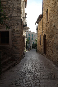 2024_09_12 De Vézénobres à Saint-Chaptes, IMG_8147 La rue de l’Horloge, Vézénobres