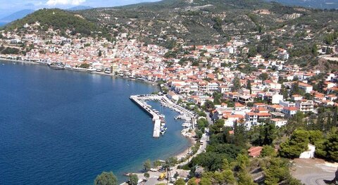 1999-sporades, 9973-port-mantoudi-02
