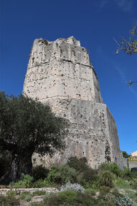 2024_09_14 De La Calmette à Nîmes, IMG_8322 La tour Magne au sommet du Mont Cavalier