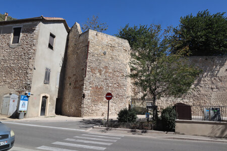 2024_09_15 De Nîmes à Saint-Gilles, IMG_8392 La place Frédéric Mistral, Saint-Gilles