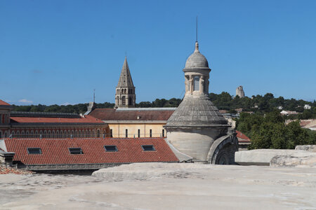 2024_09_17_Nîmes, IMG_8589 Le clocher de l’église Saint-Paul depuis les arènes