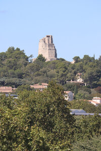 2024_09_17_Nîmes, IMG_8591 La tour Magne depuis les arènes