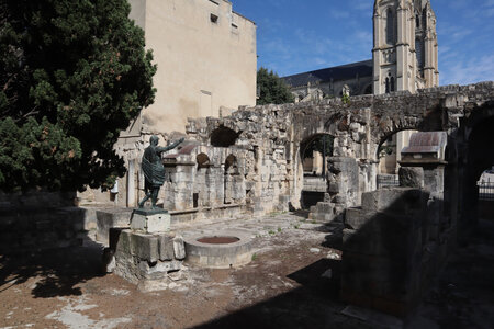 2024_09_17_Nîmes, IMG_8606 La porte d’Auguste