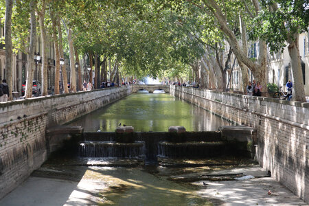 2024_09_17_Nîmes, IMG_8618 Le canal de la Fontaine