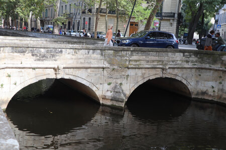 2024_09_17_Nîmes, IMG_8644 Le canal de la Fontaine