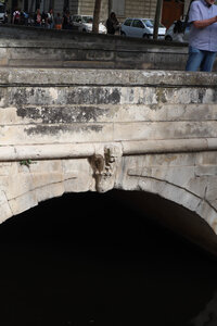 2024_09_17_Nîmes, IMG_8645 Le canal de la Fontaine