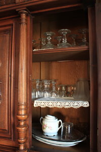 CHAMPAGNOLE-salle à manger, 1.2_Buffet Henri II_haut_porte droite