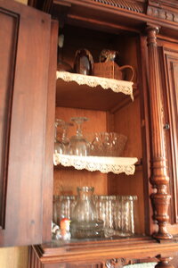 CHAMPAGNOLE-salle à manger, 1.4_Buffet Henri II_haut_porte gauche