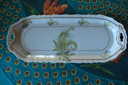 CHAMPAGNOLE-salle à manger, 1.5.1_Buffet Henri II_bas_porte droite