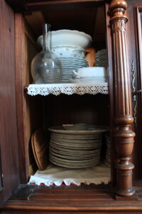 CHAMPAGNOLE-salle à manger, 1.7_Buffet Henri II_bas_porte gauche