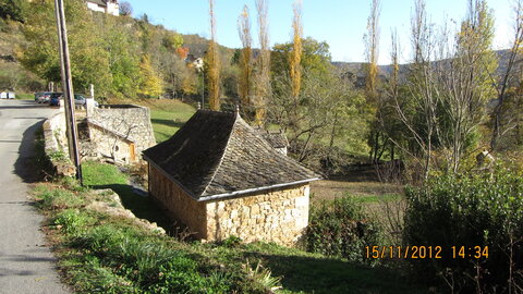 Ballade à Saint-Austremoine (Aveyron), Saint-Austremoine