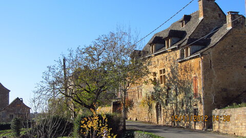 Ballade à Saint-Austremoine (Aveyron), Saint-Austremoine