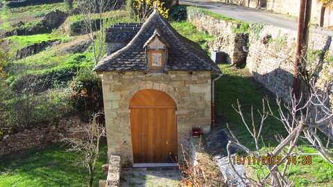 Ballade à Saint-Austremoine (Aveyron), Saint-Austremoine