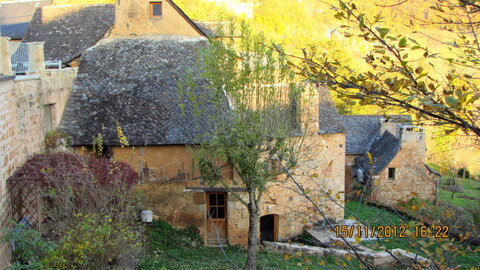 Ballade à Saint-Austremoine (Aveyron), Fontcoussergues
