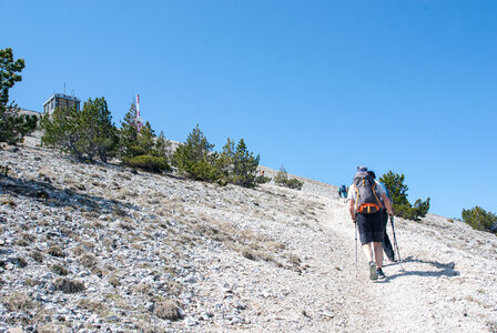 LES DENTELLES DE MONTMIRAIL 3eme jour 13 mai 2025 Le sommet du Ventoux par le versant nord, DSC_0212
